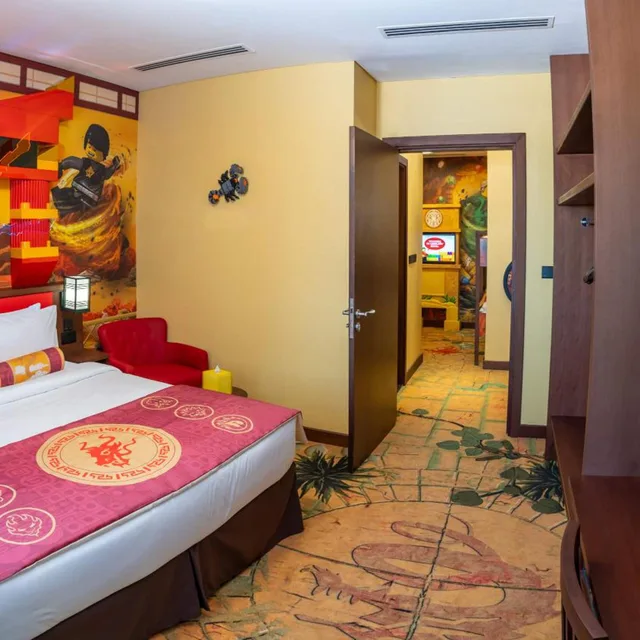Theme, Family Suite, Ninjago, Sofa، LEGOLAND Hotel Dubai 1/4