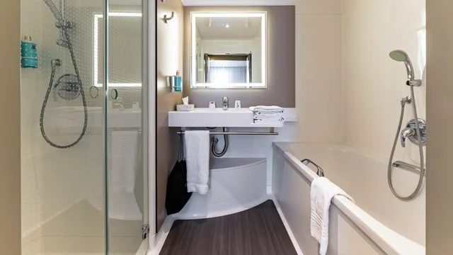 جناح بسرير مزدوج مع أريكة، Novotel Suites Reims Centre 10/10