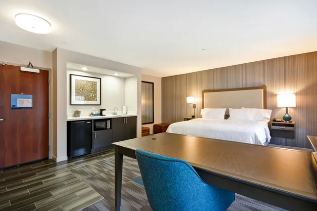 جناح استوديو بسرير كينج، Hampton Inn And Suites Los Angeles Burbank Airport 2/4