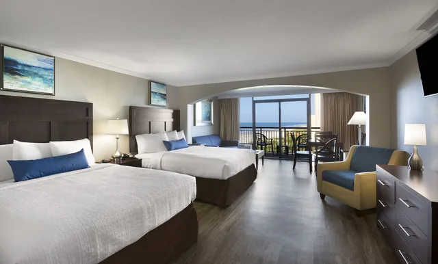 Efficiency, Ocean Front، The Caravelle Resort 1/2