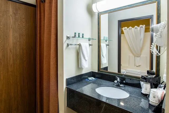 غرفة بسريرين كوين، Best Western Lakewood Inn 3/5