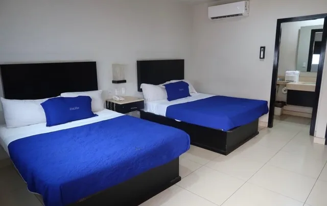 Room, 2 Double Beds, Hotel Velario 1/9