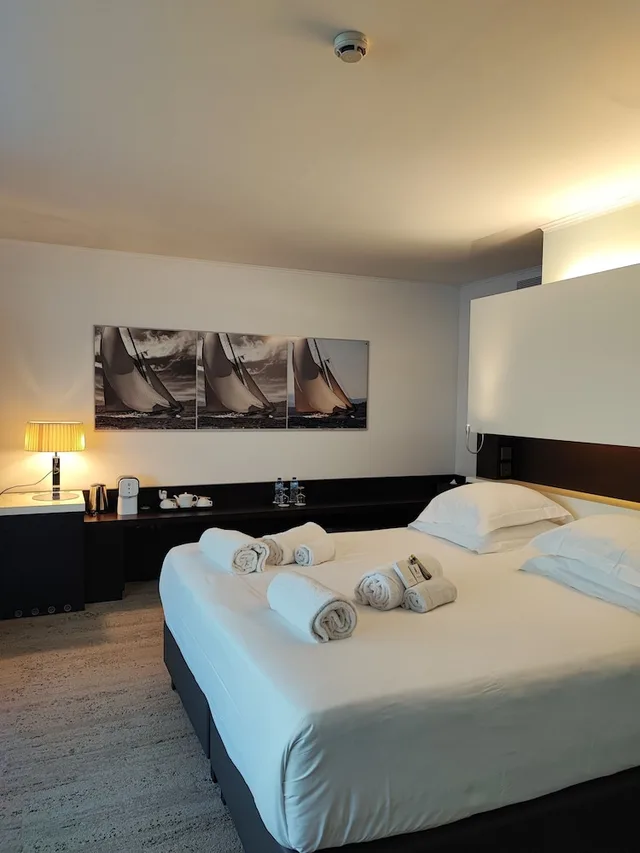 Deluxe, King Bed, Street View, Terrace، Royal Antibes - Luxury Hotel, Residence, Beach & SPA 1/4
