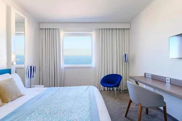 غرفة عائلية، Golden Tulip Marseille Euromed 2/5