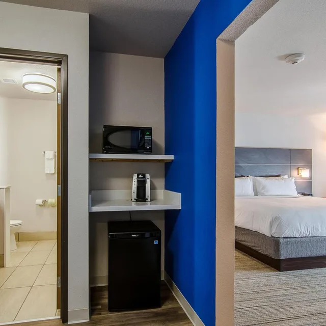 Xtra Space, Standard, King Bed، Holiday Inn Express And Suites Atchison 4/8