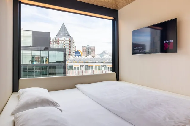 غرفة بسرير كينج في طابق مرتفع، Citizenm Rotterdam 1/9
