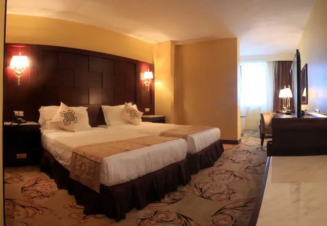 جناح جونيور، Oasis Hotel 1/1