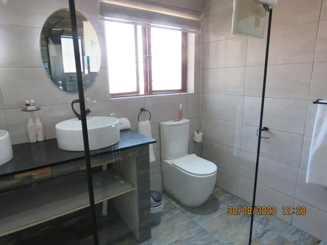 غرفة بسرير مزدوج أو سريرين منفصلين، Beachcomber Bay Guest House 3/4
