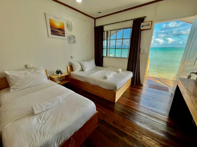 غرفة سوبيريور ثلاثية بإطلالة على البحر، Panglima Resort Bum Bum Island, Semporna 3/4