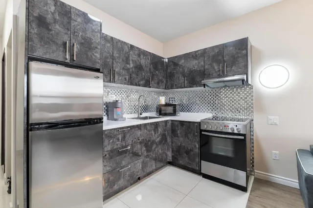 Efficiency, Suite, Queen Bed، Hotel Montreal Metropolitan, an Ascend Collection Hotel 7/7
