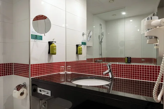 غرفة بريميوم بسرير فردي، Holiday Inn Munich - Westpark 7/9