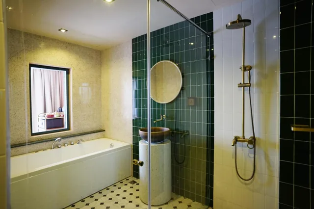 جناح بجاكوزي، 4 Monkeys Hotel Bangkok 7/10