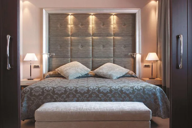 جناح بسرير كينج بإطلالة على المدينة مع سرير إضافي، NH Collection A Coruna Finisterre 5/7