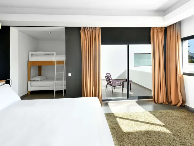 Family, King Bed, 2 Bunk Beds, Hotel Royal Golf and Spa Mazagan 2/8