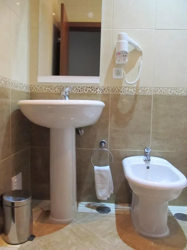 Superior, Twin Beds, Avenida Praia 6/10