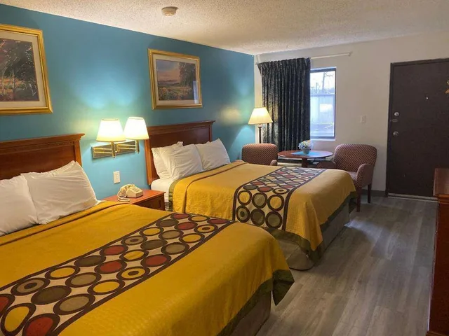 غرفة بسرير كوين لذوي الإعاقة، Americas Best Value Inn West Frankfort 1/4