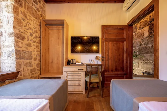 جناح حصري بسرير كينج وسريرين منفصلين بغرفتي نوم في الملحق، Route Hotel Kaleici 3/4