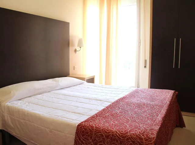 غرفة بسرير كوين، C Hotels International 1/5