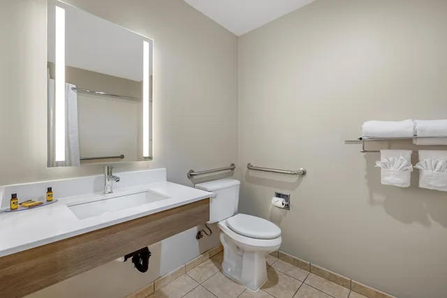 غرفة قياسية بسريرين كوين لذوي الإعاقة، Best Western Plus Pioneer Park Inn 6/7