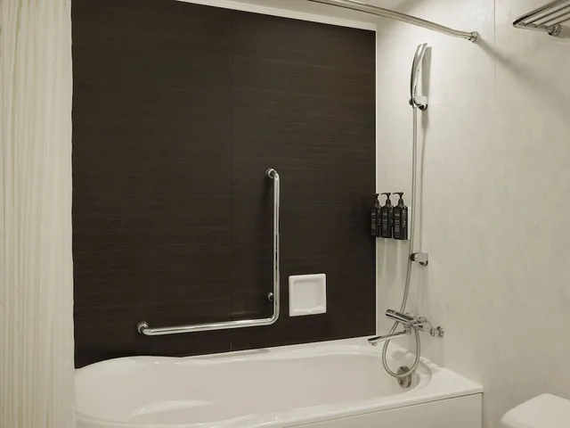 غرفة ديلوكس بسريرين منفصلين، Sheraton Miyako Hotel Tokyo 5/8