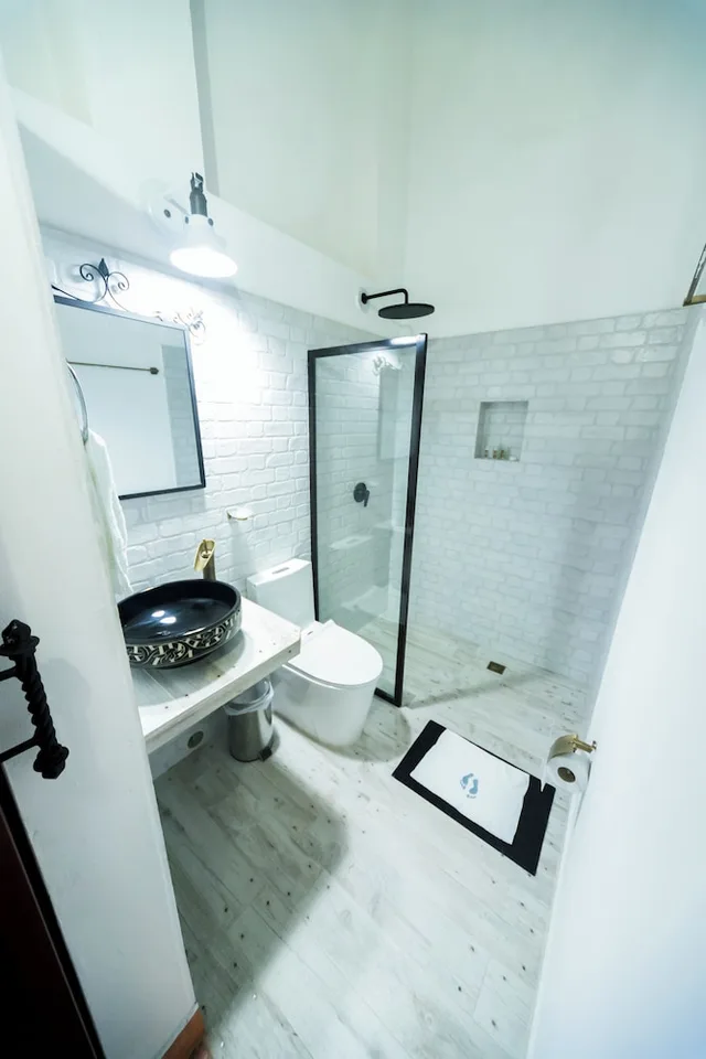 غرفة أساسية رباعية بسريرين مزدوجين، BOHEMIA HOTEL BOUTIQUE 3/3