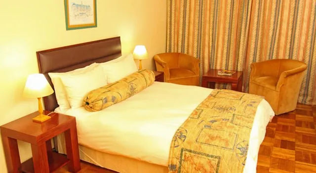Contemporary، Hotel Portao Diaz 1/1