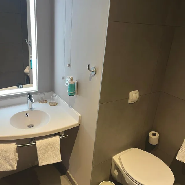 غرفة سوبيريور لذوي الإعاقة، Novotel Suites Clermont Ferrand Polydome 9/10