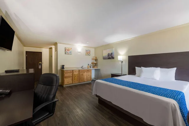 استوديو بسرير كينج، Travelodge by Wyndham Livingston Yellowstone 1/2