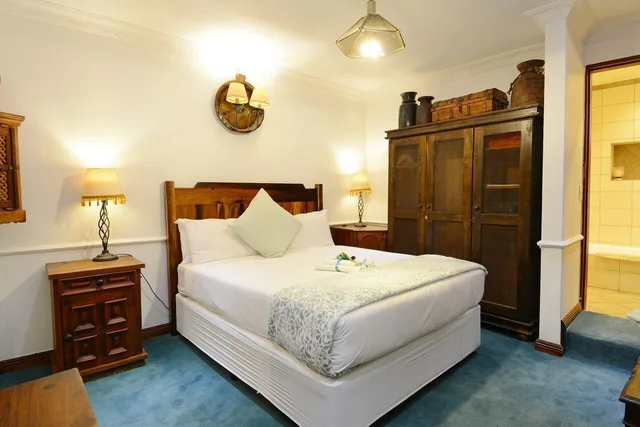 جناح بسرير كوين، Villa Simonne 1/10