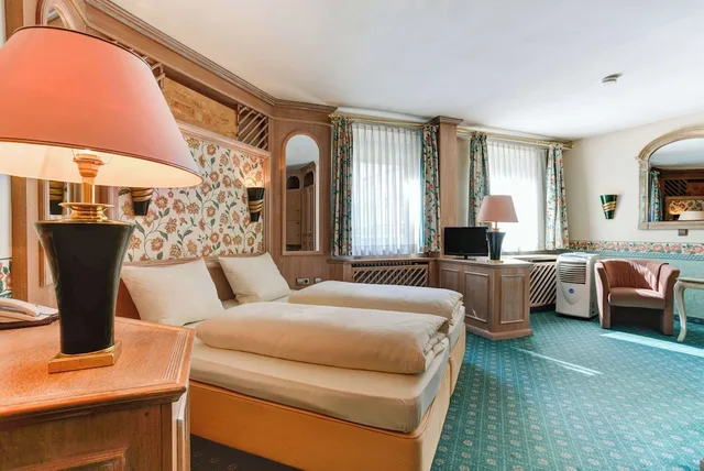 غرفة قياسية بسرير مزدوج، Hotel Stern by EMPA 4/10