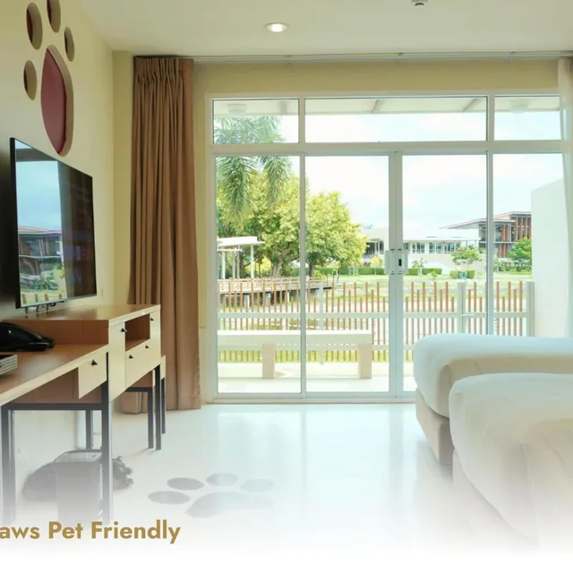 Deluxe, Double or Twin Bed, Lake View, The Kaset Hua Hin 2/2