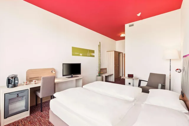 Superior, Twin Beds, High Floor, Best Western Plus Hotel Dresden City 6/9