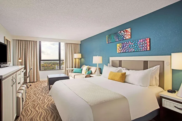Standard, Triple, Wyndham Lake Buena Vista Disney Springs Resort Area 1/1