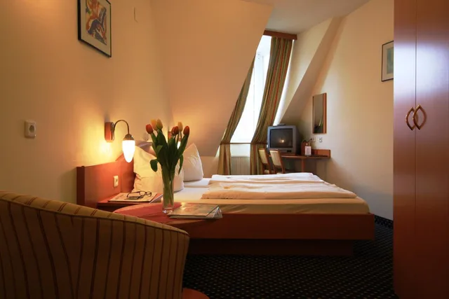 غرفة بسرير كينج، Suite Hotel 900 M Zur Oper 9/10