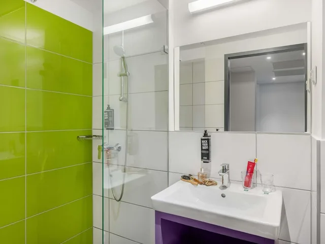 جناح جونيور بسرير مزدوج مع أريكة، Ibis Styles Budapest Airport 2/7