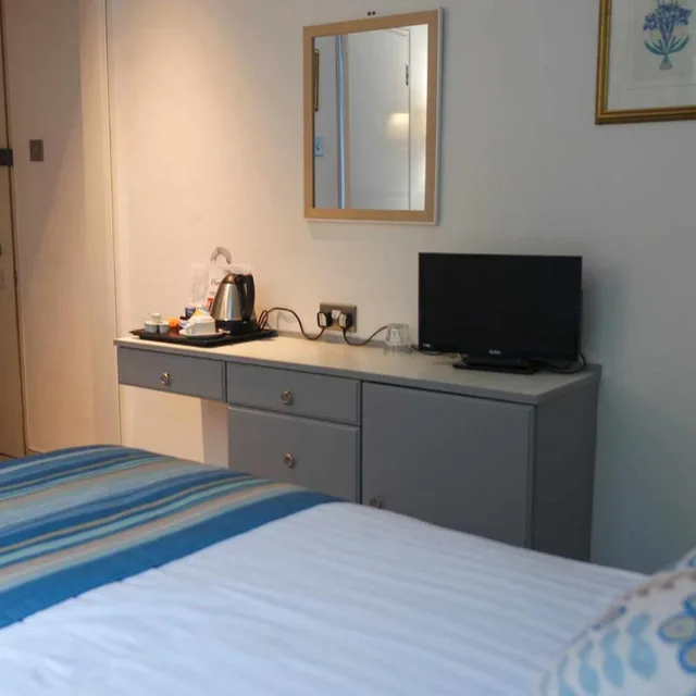 Room, Single, Hannafore Point 4/9