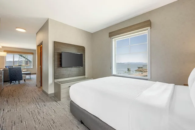 جناح بسرير كينج وسرير كوين مع أريكة لذوي الإعاقة، Holiday Inn Express Hotel Suites Astoria 2/7
