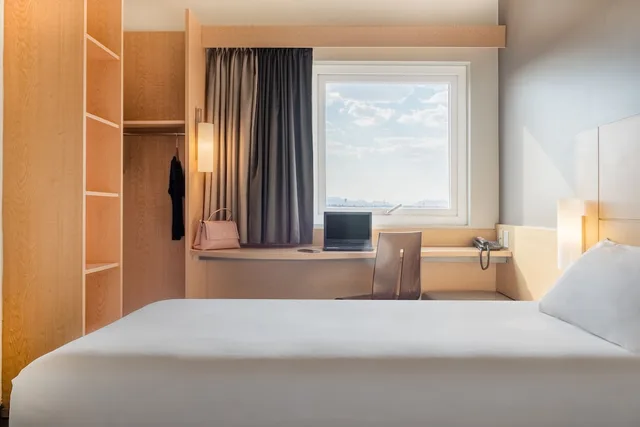 غرفة قياسية بسرير مزدوج، Ibis Chihuahua 5/9