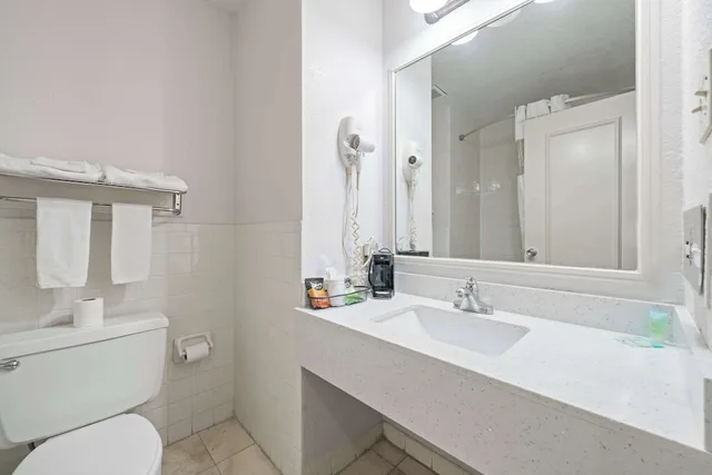غرفة بسريرين مزدوجين لذوي الإعاقة، Americas Best Value Inn Brenham 5/6