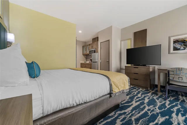 غرفة بسرير كينج بمطبخ صغير لذوي الإعاقة، Executive Residency By Best Western Corpus Christi 4/10