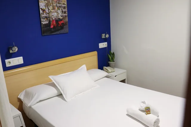 غرفة مفردة، Hotel Celta 8/10