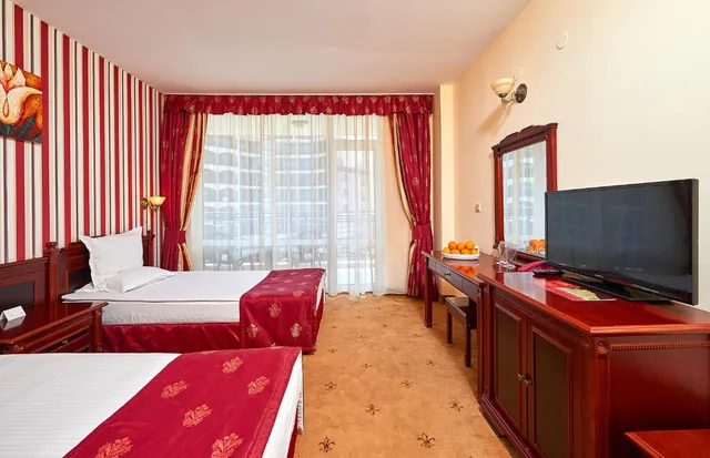 غرفة ديلوكس بسرير مزدوج بإطلالة على البحر بشرفة، Hotel Karolina 4/6