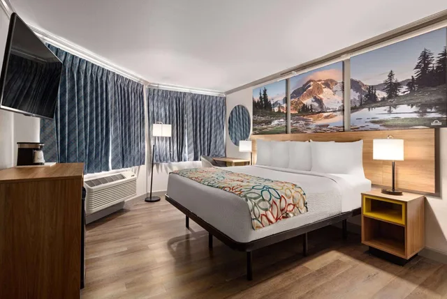 استوديو بسرير كينج، Days Inn by Wyndham Lakewood South Tacoma 2/10
