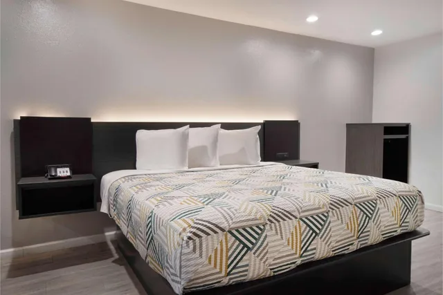 غرفة بسرير كينج، Motel6 Houston Tx I 10 West 2/6