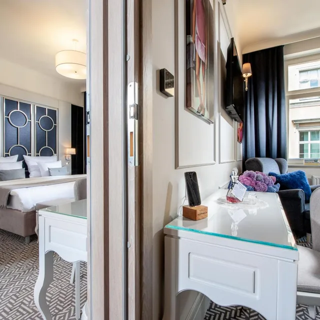 غرفة متصلة بسرير مزدوج، Amber Design Residence 6/6