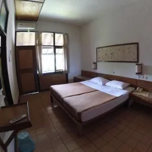 غرفة قياسية بسرير مزدوج أو سريرين منفصلين، Bumi Nusantara Hotel 1/3