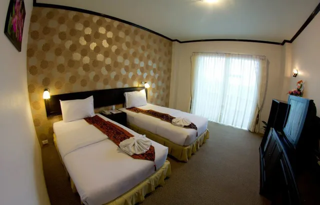 غرفة سوبيريور بسريرين منفصلين، Golden Dragon Resort 2/10