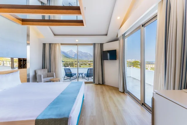 Love, Suite, Double Bed, Hot Tub, Balcony، Dosinia Luxury Resort 1/4