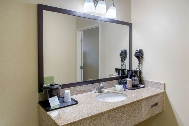 غرفة بسرير كوين، Sleep Inn & Suites Bakersfield North 5/5