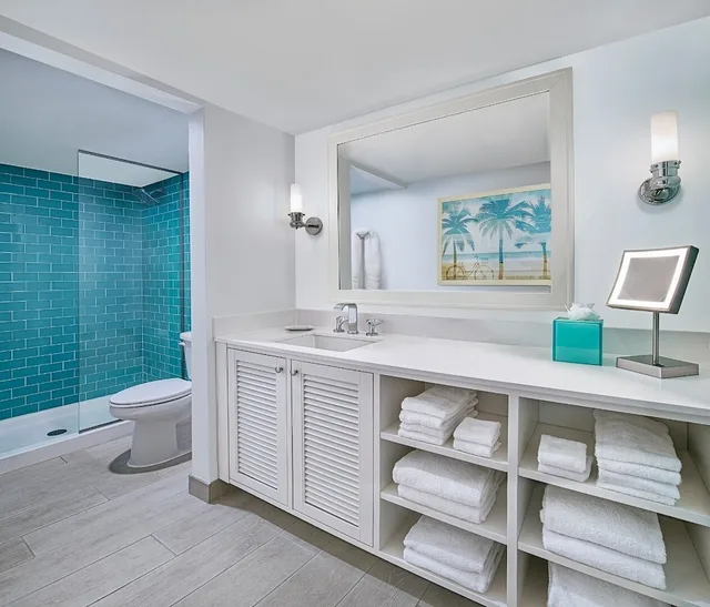 Sky, Premium, King Bed, Partial Ocean View, High Floor، Margaritaville Beach Resort - South Padre Island 4/4
